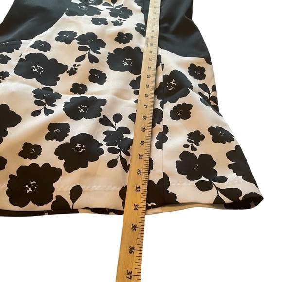 Kensie Floral Black and White - size Large. Zipper Back-Lined. - Picture 7 of 9